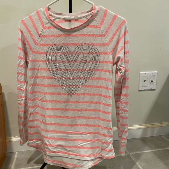 3 Gap shirts - Picture 3 of 3